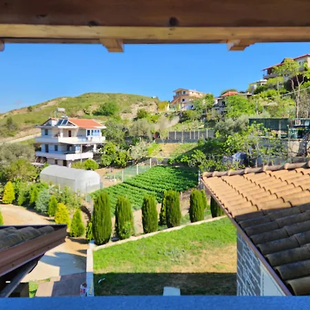 Uphill House. Dom wakacyjny